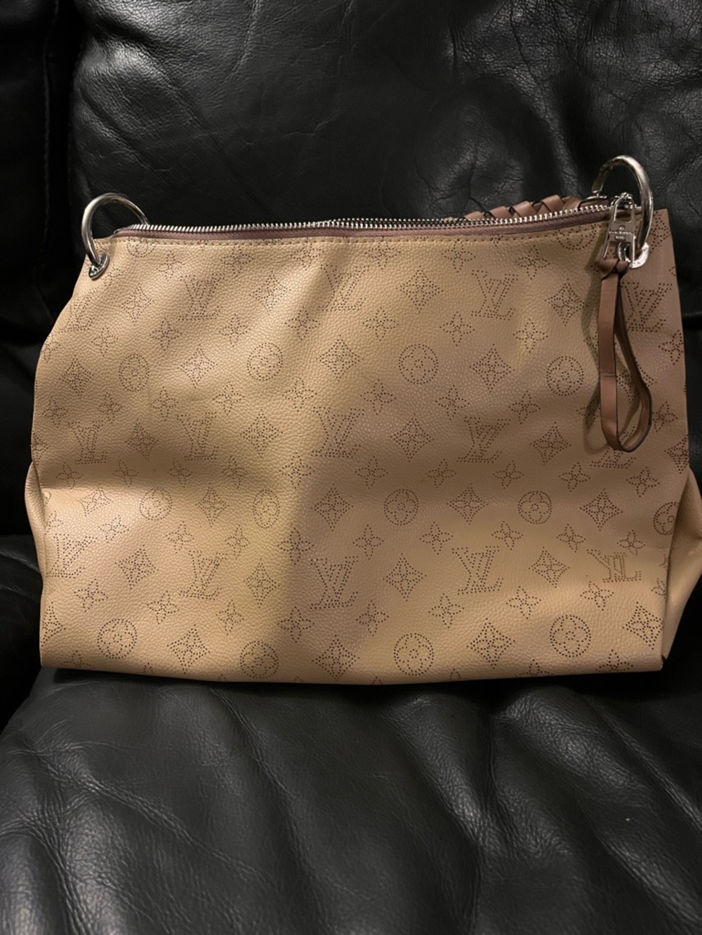 Handbag - Picture 2 of 3